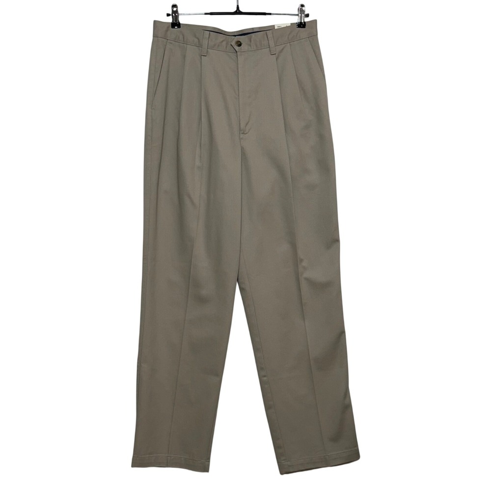 NEW Dockers Pants Mens 33x32 Khaki Classic Fit Pleated No Wrinkle Twill Trousers